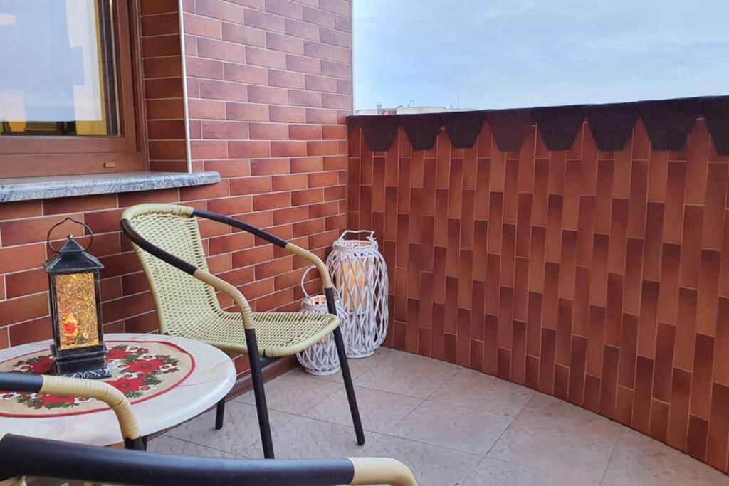 Lyra63 Large 80Sq M Top 14 Floor Šiauliai Exterior foto